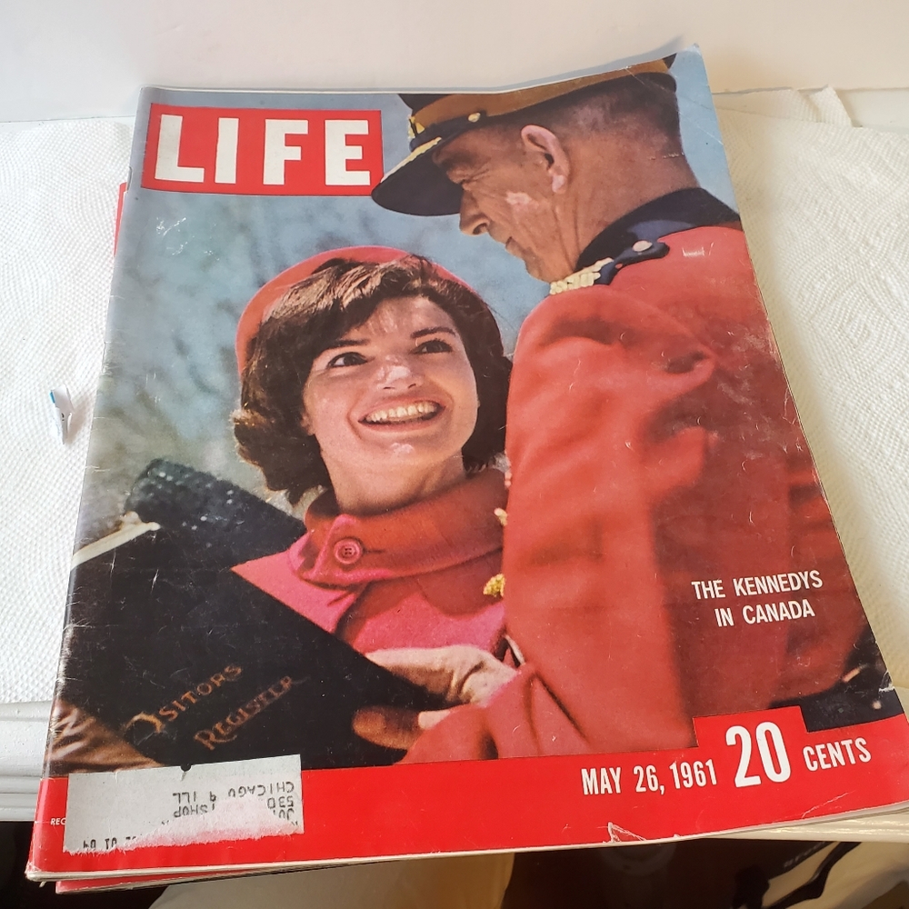 LIFE, VOL. 50, N° 21, MAY 1961 (Contents: Kennedy Hit The Road:  Jackie Kennedy